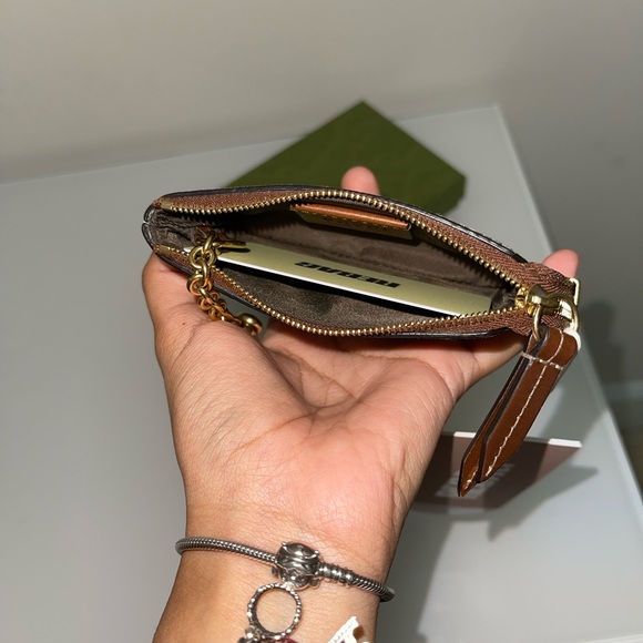 Gucci - Picture 4 of 6